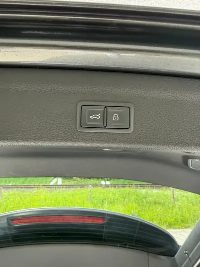 Audi Q3 2.0 40 TDI S line — SUV dynamique, 89'000 km, quattro intégral — Miniatura 13