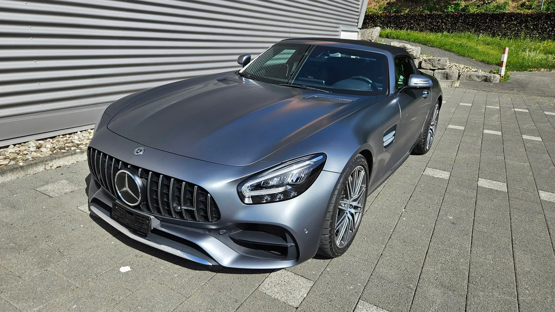 Mercedes-AMG GT Cabriolet — Roadster haute performance, 19 320 km, finition Mattlack