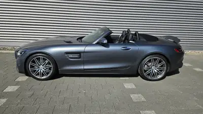 Mercedes-AMG GT Cabriolet — Roadster haute performance, 19 320 km, finition Mattlack — Miniature 8