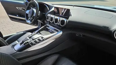 Mercedes-AMG GT Cabriolet — Roadster haute performance, 19 320 km, finition Mattlack — Miniature 12