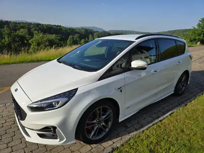 Ford S-MAX 2.0 TDCi ST-Line AWD — Monospace 7 places, traction intégrale, moteur diesel — vue extérieure