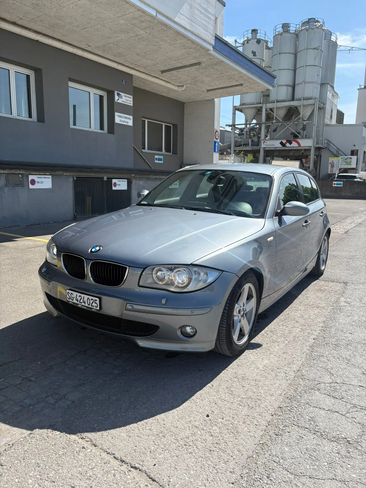 BMW 120d — Berline compacte diesel automatique, 163 ch fiables — Außenansicht