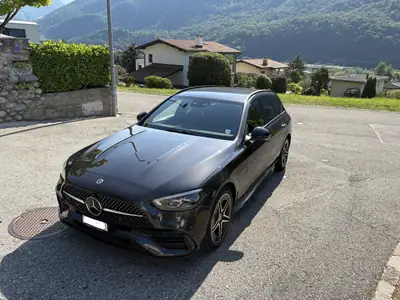 Mercedes-Benz C 300 AMG Line 4matic — Break sportif hybride, 36 500 km seulement — fianco