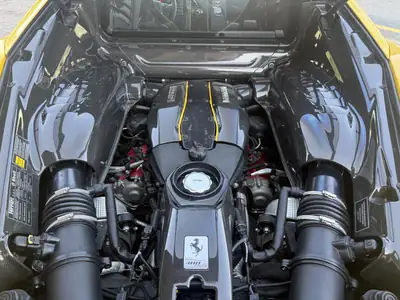 Ferrari 488 Pista — Supercars 720 ch, Giallo Triplo Strato, Suivi Ferrari Complet — Detail