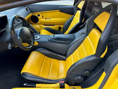 Lamborghini Murciélago LP640-4 Coupé — Supercar V12 Mythique, 39'700 km — Miniatura 11