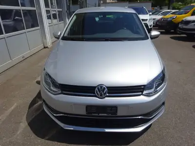 VW Polo 1.2 TSI — Citadine dynamique, entretien frais et rückfahrkamera — dashboard