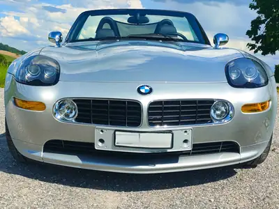 BMW Z8 5.0 V8 — Roadster légendaire, 400 ch et seulement 12'000 km — Heckansicht