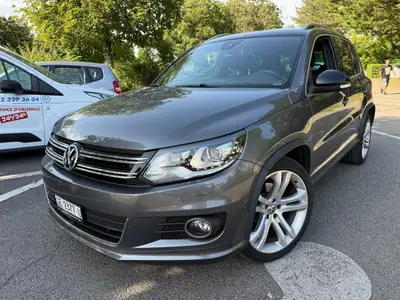 VW Tiguan 2.0 TDI Cityscape 4Motion — SUV polyvalent, toit panoramique, full équipé — vista esterna