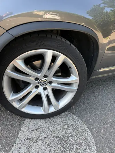 VW Tiguan 2.0 TDI Cityscape 4Motion — SUV polyvalent, toit panoramique, full équipé — Miniatura 7