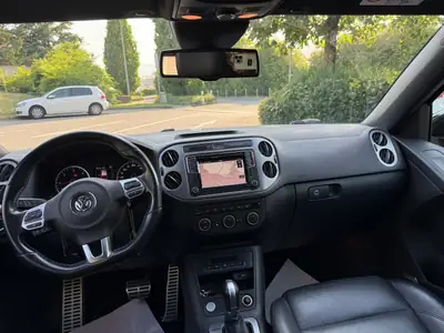 VW Tiguan 2.0 TDI Cityscape 4Motion — SUV polyvalent, toit panoramique, full équipé — Miniatura 11