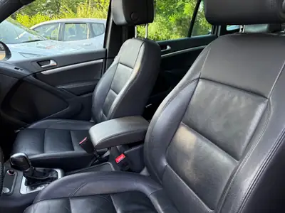 VW Tiguan 2.0 TDI Cityscape 4Motion — SUV polyvalent, toit panoramique, full équipé — Miniatura 16