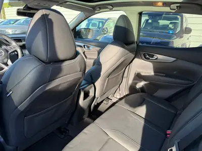 Nissan Qashqai 1.2 DIG-T Tekna — SUV compact fiable, entretien suivi, 72'000 km — Miniatura 12