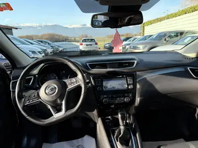 Nissan Qashqai 1.2 DIG-T Tekna — SUV compact fiable, entretien suivi, 72'000 km — Miniatura 14