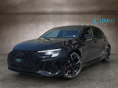 Audi RS3 Sportback 2.5 TSI — Performance maximale et équipements premium en 1ère main — Außenansicht