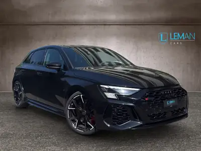 Audi RS3 Sportback 2.5 TSI — Performance maximale et équipements premium en 1ère main — Heckansicht