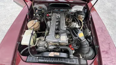 Mercedes-Benz SLC 280 — Chef-d'œuvre des années 1980, 47 200 km seulement — Thumbnail 10