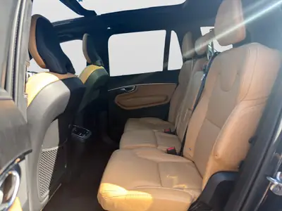 Volvo XC90 B5 Mild Hybrid AWD — SUV 7 places, motorisation essence efficace — Miniatura 11