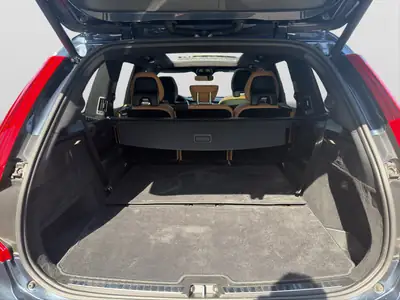 Volvo XC90 B5 Mild Hybrid AWD — SUV 7 places, motorisation essence efficace — Miniatura 15