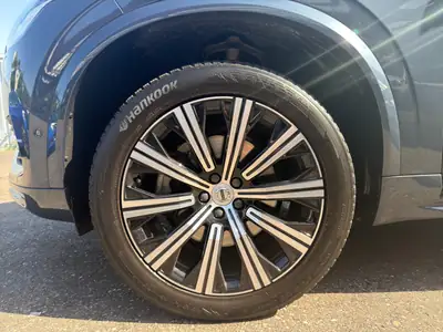 Volvo XC90 B5 Mild Hybrid AWD — SUV 7 places, motorisation essence efficace — Miniatura 16