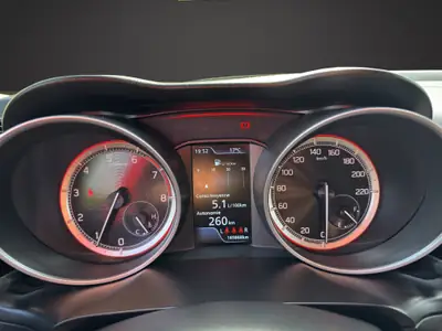 Suzuki Swift 1.0 SHVS Hybrid — Citadine économe et fiable, entretien à jour — Thumbnail 11