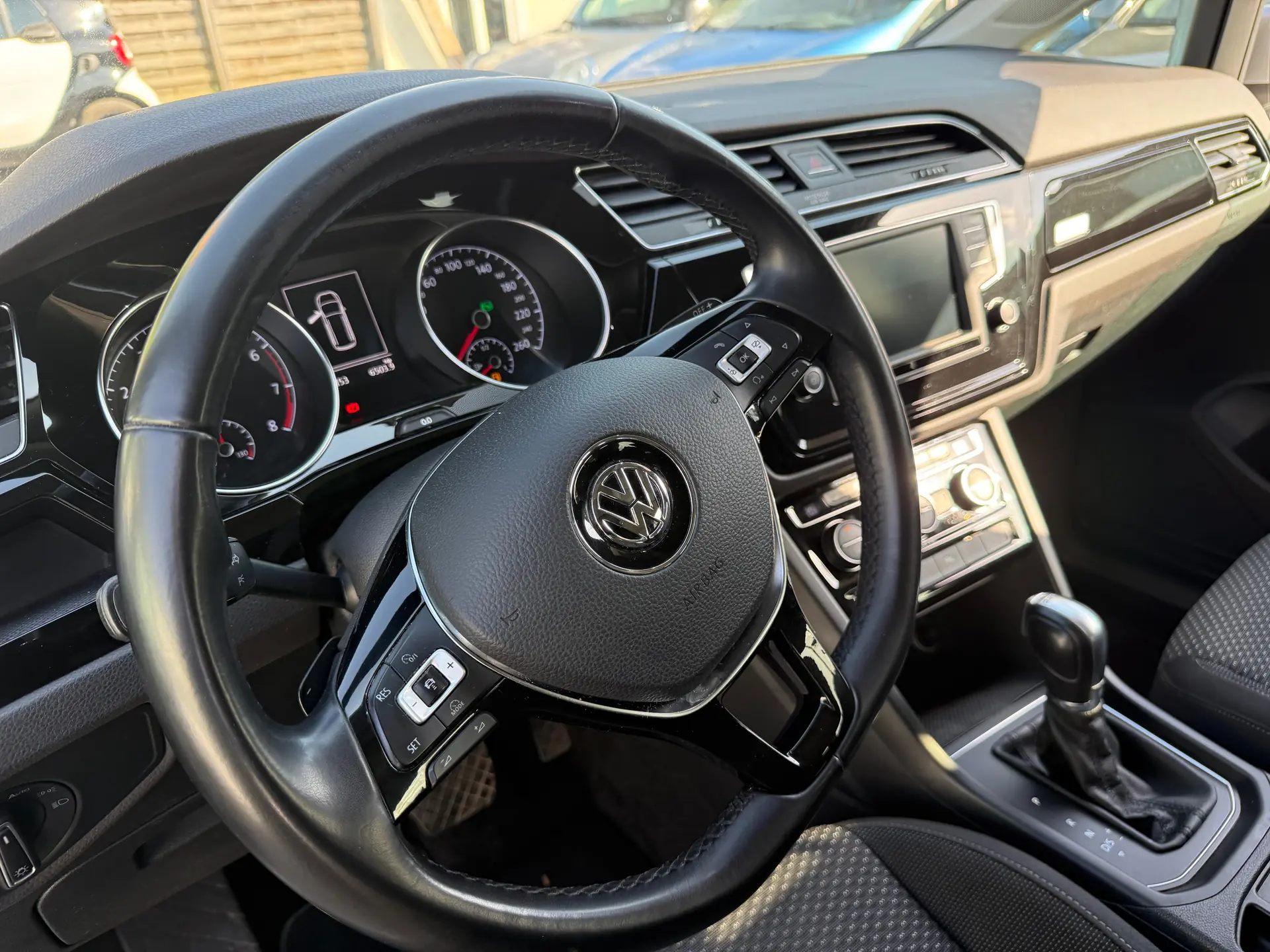 VW Touran 1.4 TSI BlueMotion — Monospace 7 places fiable, entretien VW complet