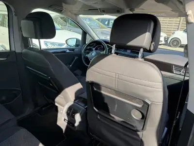 VW Touran 1.4 TSI BlueMotion — Monospace 7 places fiable, entretien VW complet — Miniatur 7