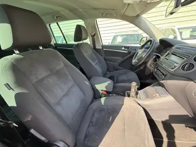 VW Tiguan 1.4 TSI Sport&Style 4Motion — SUV fiable, 4 roues motrices, sans accident — Miniatur 15