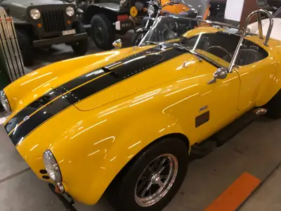 AC Cobra Shamrock 1966 — Légendaire cabriolet sport jaune, homologué Suisse — Miniatur 10