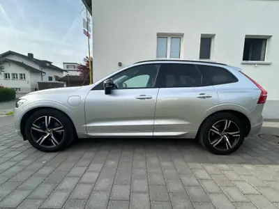 Volvo XC60 T6 R-Design eAWD — Hybride rechargeable 341 ch, 39 800 km seulement — Miniatur 7