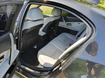 BMW M5 2007 — Berline de prestige sportive, 507 ch et faible kilométrage — cruscotto