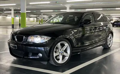 BMW 130i — Rare berline sportive manuelle, dernière génération, sans sinistre — vista esterna