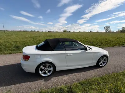 BMW 135i Cabriolet — Roadster sportif M Sport, 306 ch et transmission manuelle — intérieur