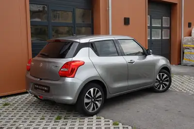 Suzuki Swift 1.0 12V Automatic — Citadine agile, équipée et sans sinistre — détail