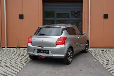 Suzuki Swift 1.0 12V Automatic — Citadine agile, équipée et sans sinistre — Miniature 8