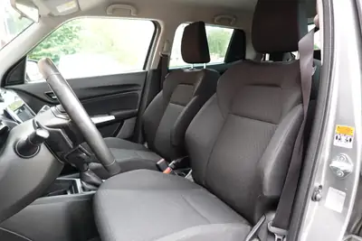 Suzuki Swift 1.0 12V Automatic — Citadine agile, équipée et sans sinistre — Miniature 22
