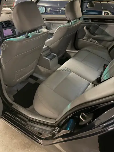 BMW-Alpina 3 Series 3.3 — Berline sportive 280 ch, moteur entièrement révisé — Innenraum