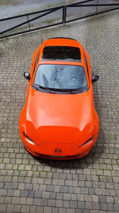 Mazda MX-5 2.0 30th Anniversary RF — Roadster sportif mythique, état impeccable — Miniatura 18