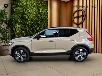 Volvo XC40 2.0 B3 MH Plus Dark — Hybride léger, seulement 25 km, design suédois premium — côté