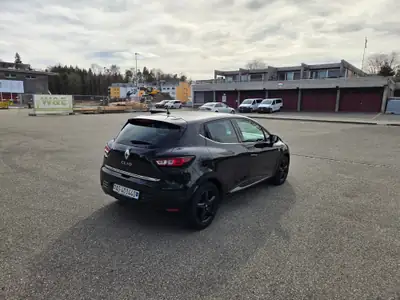 Renault Clio 1.2 TCe 120 — Édition 90 ans, première main, entretien Renault — vista posteriore