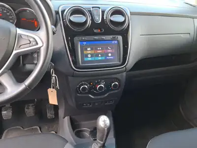 Dacia Lodgy 1.2 TCe Stepway — Monospace 7 places robuste et économique — Thumbnail 10