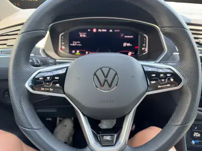 VW Tiguan 1.4 TSI PHEV R-Line — SUV hybride rechargeable, 27 000 km seulement — Miniature 23
