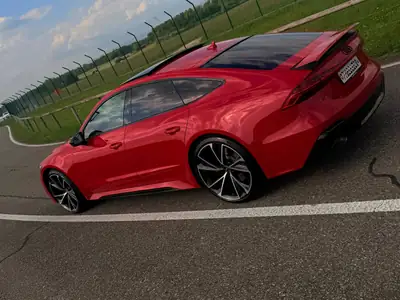 Audi RS7 Sportback V8 — 600 ch de pure performance, seulement 28'000 km — Außenansicht