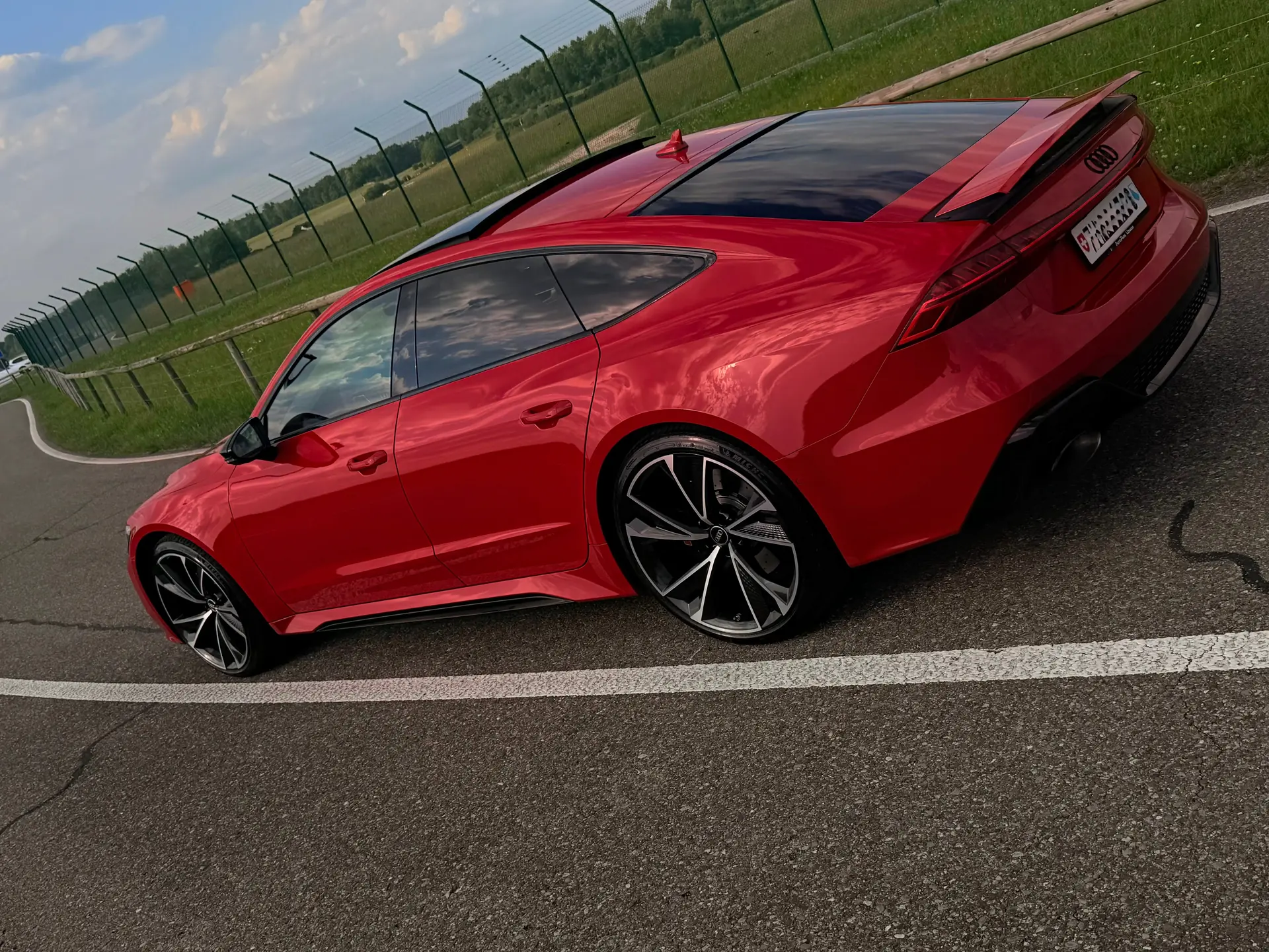 Audi RS7 Sportback V8 — 600 ch de pure performance, seulement 28'000 km — Außenansicht