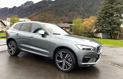 Volvo XC60 T8 AWD Inscription — Hybride rechargeable haute performance, 46'000 km — fianco