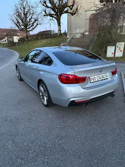 BMW 440i xDrive — Berline sportive 360 ch avec échappement M performance — fianco