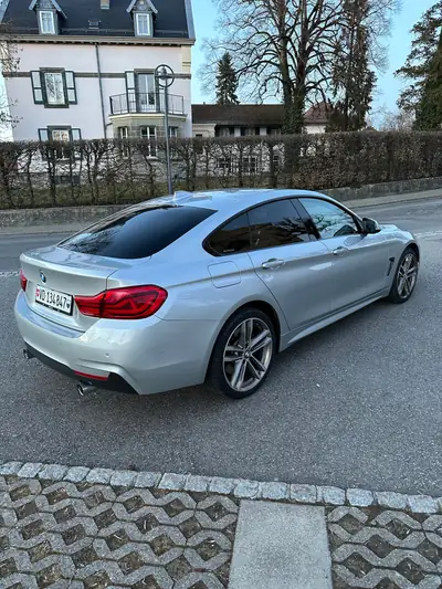 BMW 440i xDrive — Berline sportive 360 ch avec échappement M performance — dettaglio