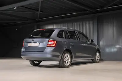 Skoda Fabia 1.2 TSI Ambition DSG — Compacte polyvalente, révision complète — Miniatur 7