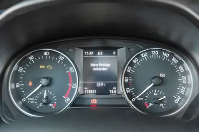 Skoda Fabia 1.2 TSI Ambition DSG — Compacte polyvalente, révision complète — Miniatur 13