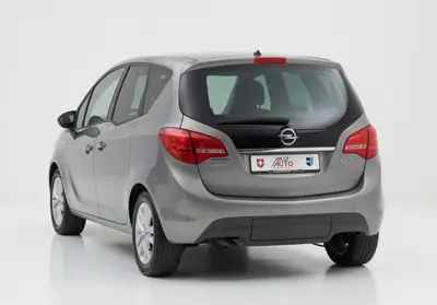 Opel Meriva 1.7 CDTi Cosmo — Minivan diesel automatique, entretien réduit et fiable — interni