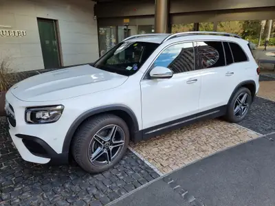 Mercedes-Benz GLB 220 d AMG Line — SUV compact diesel, 23'000 km seulement — Seitenansicht